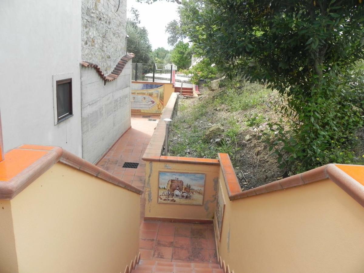 Agriturismo B&B Il Rifugio Di Nino Contursi Dış mekan fotoğraf
